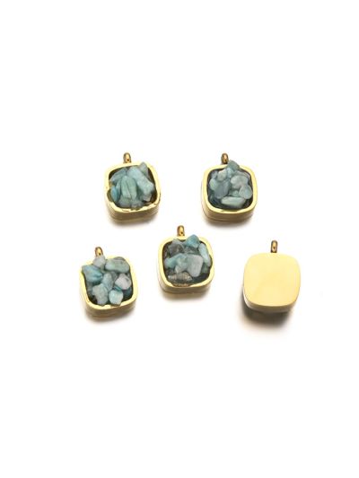 Dije Latón Dorado Charm 10mm Cuadrado Chips Amazonita. Venta por Unidad