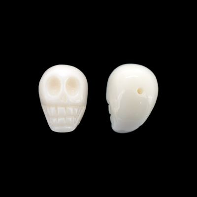 Calavera Media Perforacion Resina Blanca Cultura 13mm. Venta por unidad