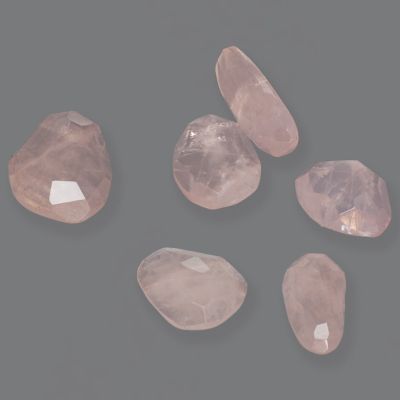 Cabuchon Cuarzo Rosado Facetado Formas surtidas 10-16mm Cuarzo Rosado. Venta por Unidad