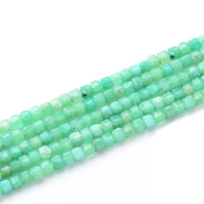 Cubo Facetado 2mm Crisoprasa Verde BC Natural. Sarta por 38cm Aprox