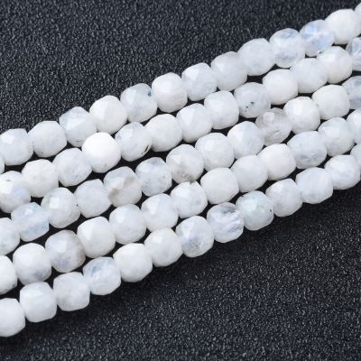 Cubo Facetado Piedra Luna Arcoiris B (Natural). Sarta por 38cm Aprox