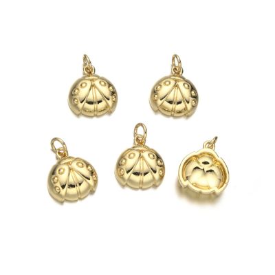 Dije Latón Dorado Charm 12mm Mariquita AAA e-coating. Venta por Unidad