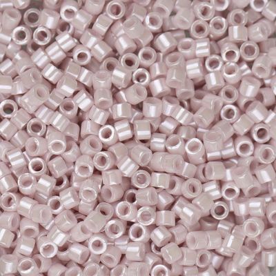 Miyuki Delica N.11 Ceylon Palo De Rosa (DB1534-1).