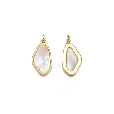 Dije Charm Latón 20mm Ovalo Nacar Dorado AAA e-coating W5863. Venta por Unidad