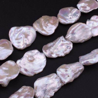 Perla Cultivada Biwa Barroca Irregular Blanca AB 18-25mm. Sarta por 40cm