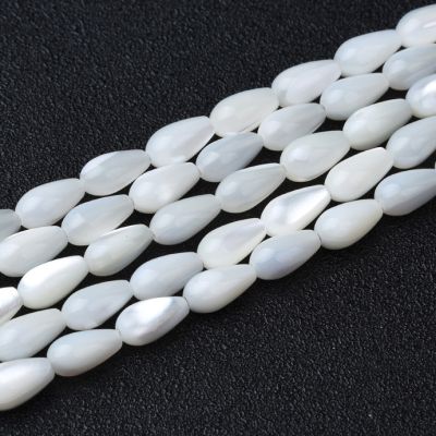 Gota Lagrima 5x9mm Nacar Blanco (Natural). Sarta por 38cm