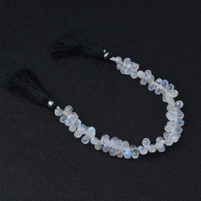 Lagrima Gota Perforacion superior Piedra Luna A (Natural) 10x6mm. Sarta por 20cm