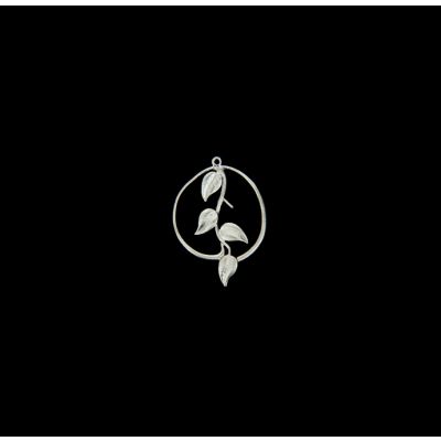 Dije Baño Plata Mate Argolla 4 Hojas Pin 30mm. Venta por unidad