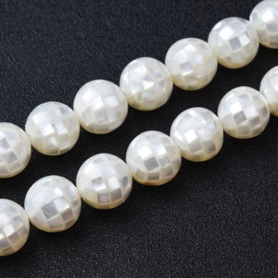 Bola 12mm Incrustaciones cuadradas Nacar Blanco. Sarta por 18cms