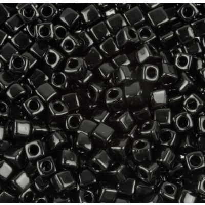 Miyuki Square 3x3x3mm Negro Opaco Hueco Redondo (#401)