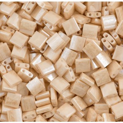 Miyuki Tila 5x5mm Opaco Beige (TL593)