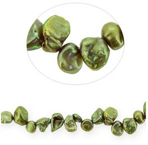 Perla Cultivada Keishi Perforacion Superior Verde Oliva 5-6mm. Sarta por 38cms